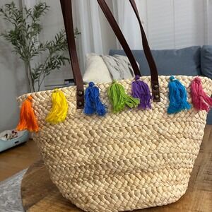 Liz Lisa Woven Straw Tote Bag Beige Rainbow Tassel Summer Coastal Beach Boho